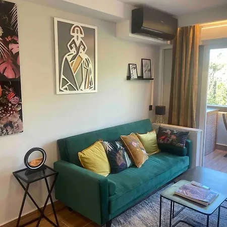 Estupendo Duplex A 5 Min Andando De La Playa Марбелья