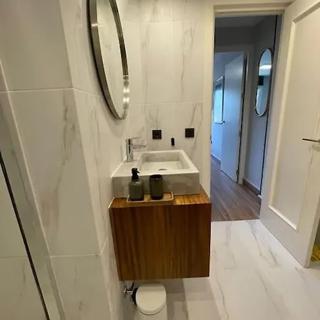 Estupendo Duplex A 5 Min Andando De La Playa * Марбелья