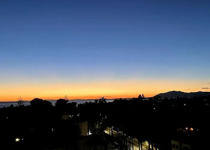 Estupendo Duplex A 5 Min Andando De La Playa マルベーリャ